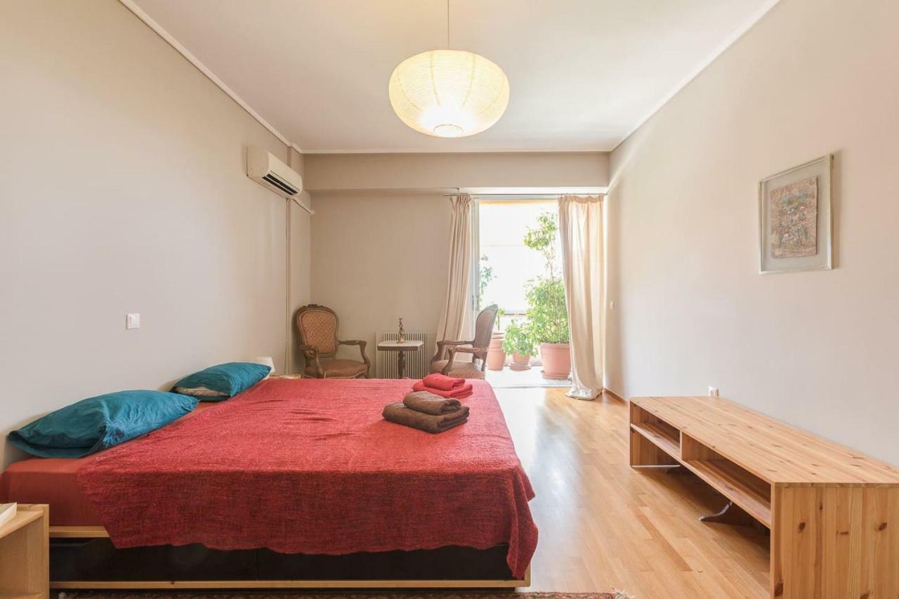 Spacious & Modern Flat In Heart Of Афины Экстерьер фото
