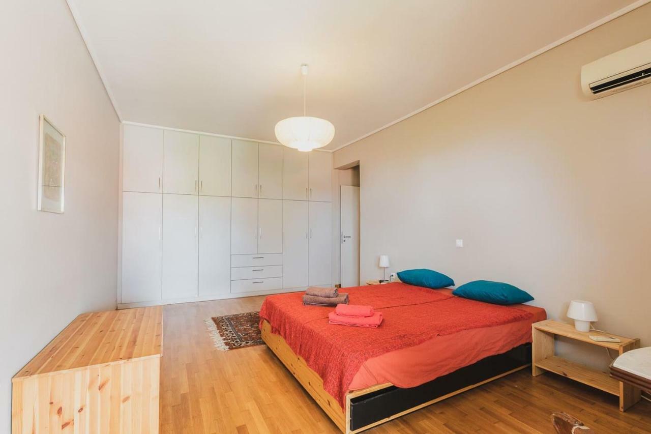 Spacious & Modern Flat In Heart Of Афины Экстерьер фото