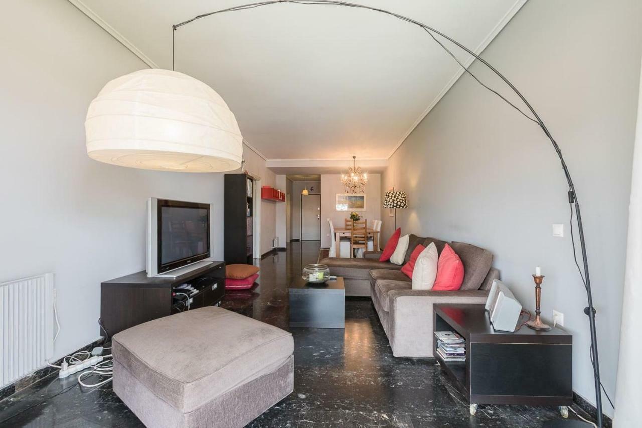 Spacious & Modern Flat In Heart Of Афины Экстерьер фото