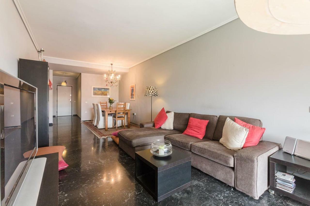Spacious & Modern Flat In Heart Of Афины Экстерьер фото